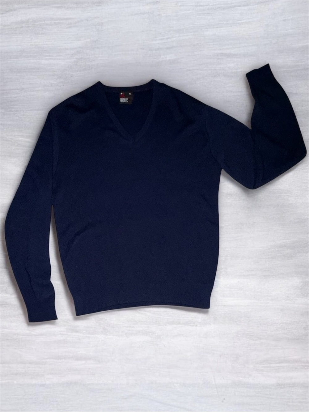 Vintage Robert Bruce Navy Blue V-Neck Sweater XL Knit Pullover